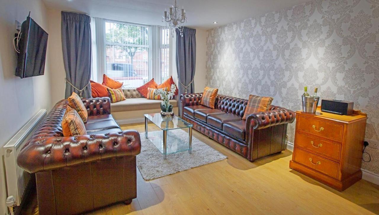 Scarborough Stays - Luxury Townhouse Ideal For Large Groups - Hot Tub المظهر الخارجي الصورة